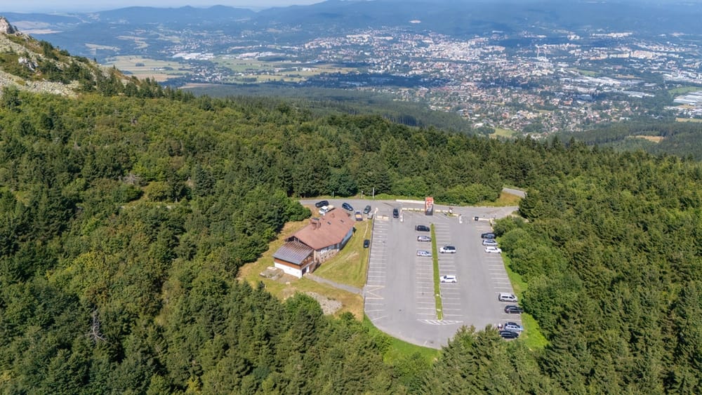 Ikonická horská chata Ještědka, Liberec