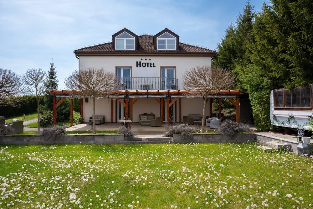 Tříhvězdičkový Hotel Brada na prodej