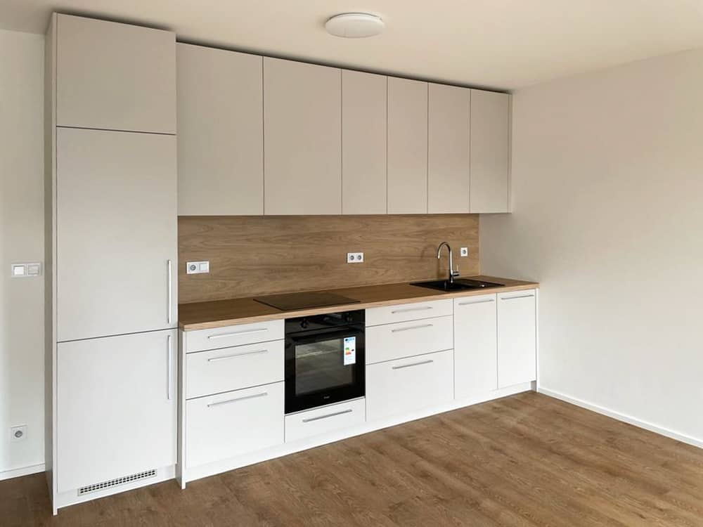 Pronájem moderního bytu 1+kk s lodžií