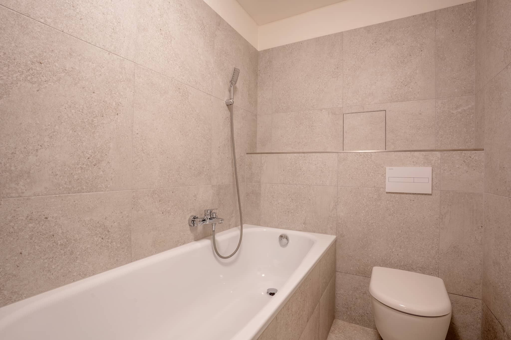 Pronájem moderního bytu 1+kk s lodžií