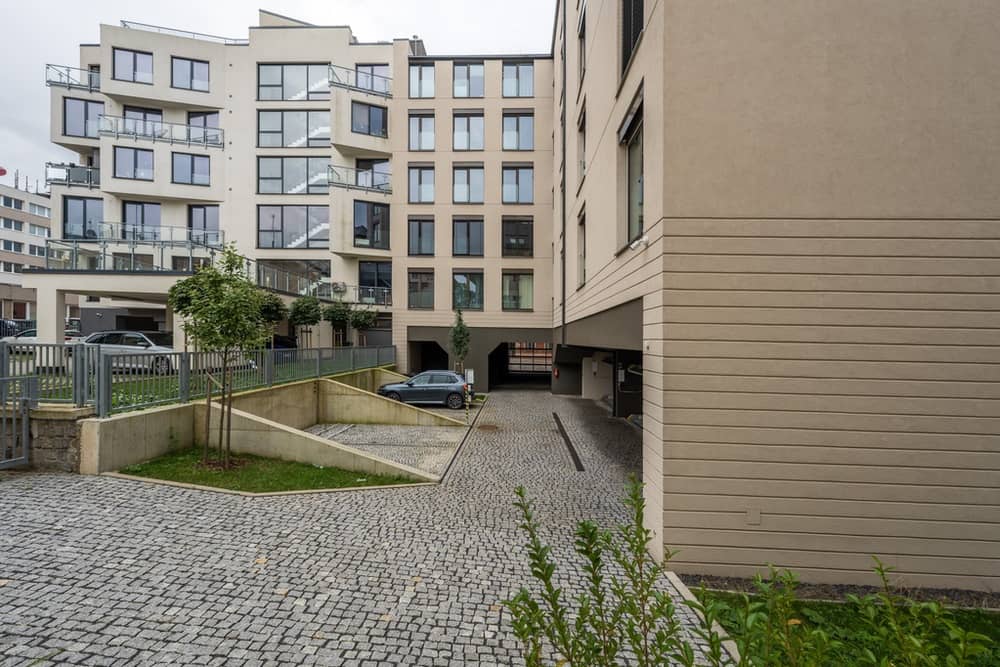 Pronájem moderního bytu 1+kk s lodžií