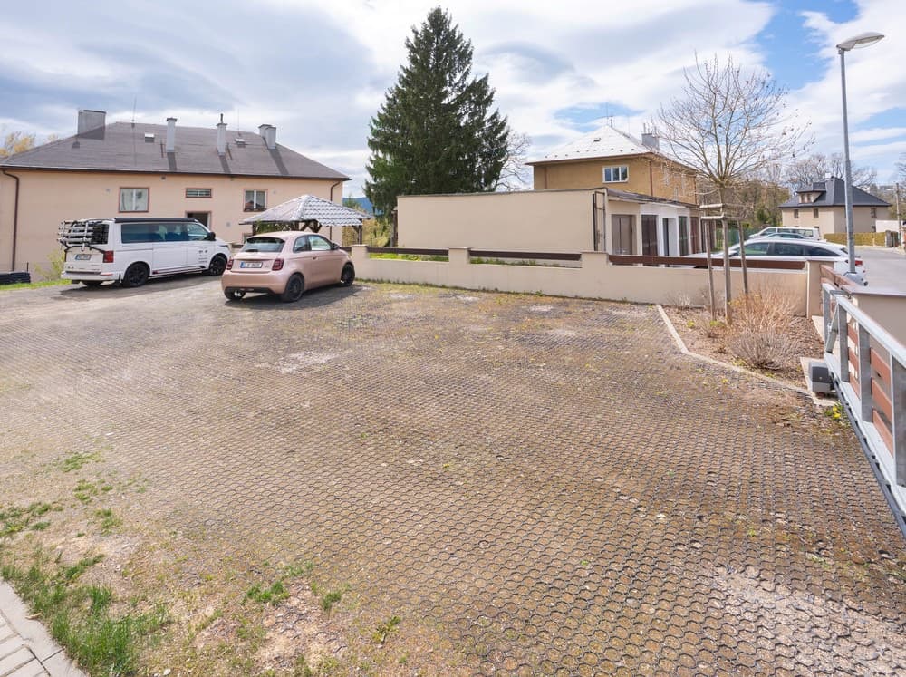 Luxusně zařízený byt 3+kk ve skvělé rezidenční lokalitě