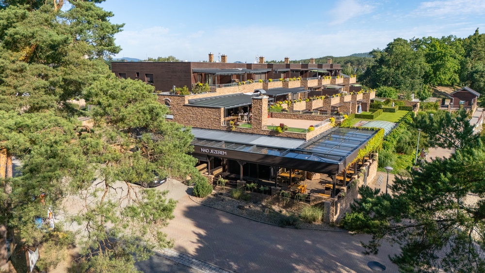 Zařízená Restaurace Nad jezerem, Doksy - Staré Splavy