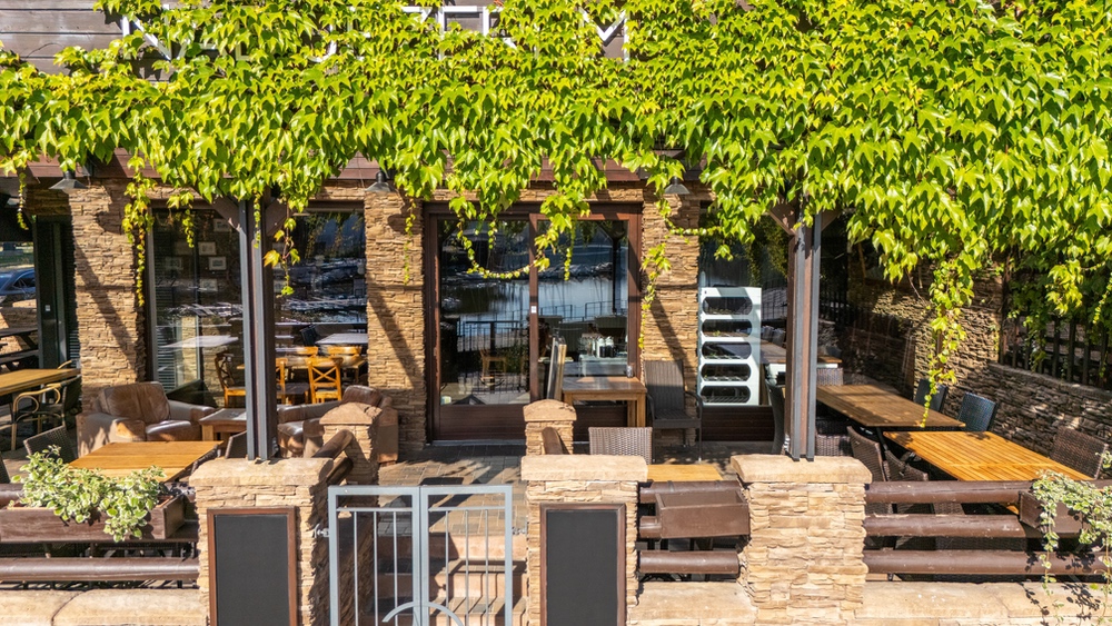 Zařízená Restaurace Nad jezerem, Doksy - Staré Splavy