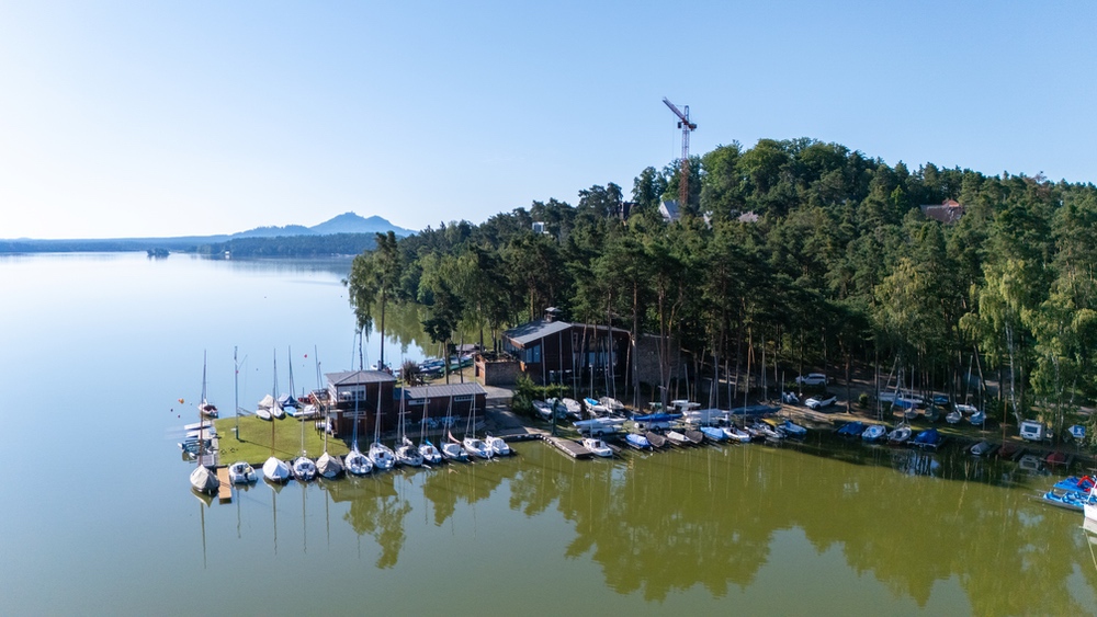 Zařízená Restaurace Nad jezerem, Doksy - Staré Splavy