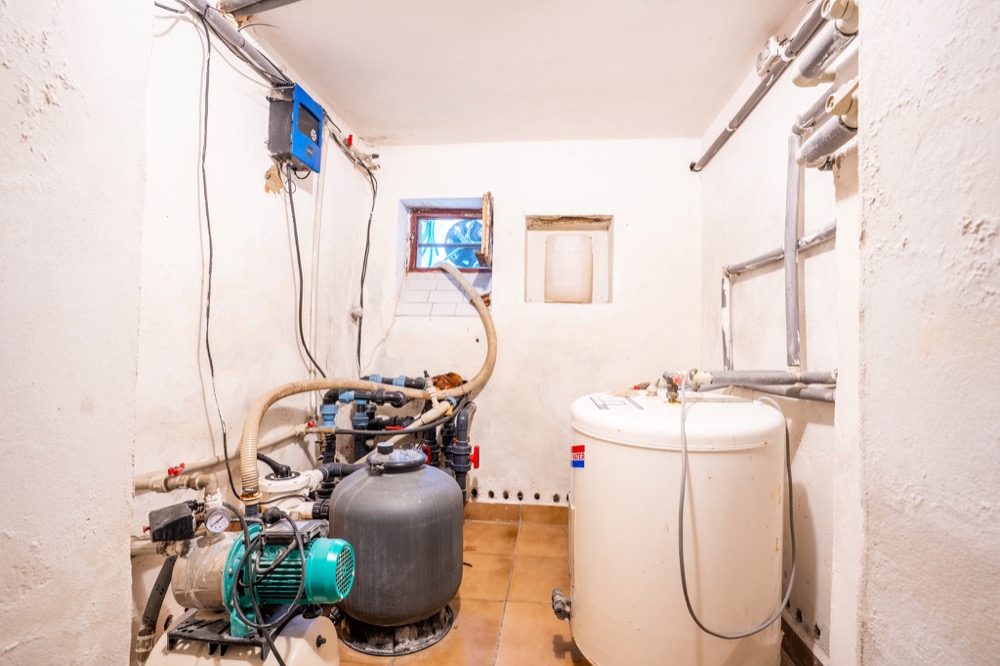 Vícegenerační rodinná vila 320 m² s garáží, bazénem a udržovanou zahradou