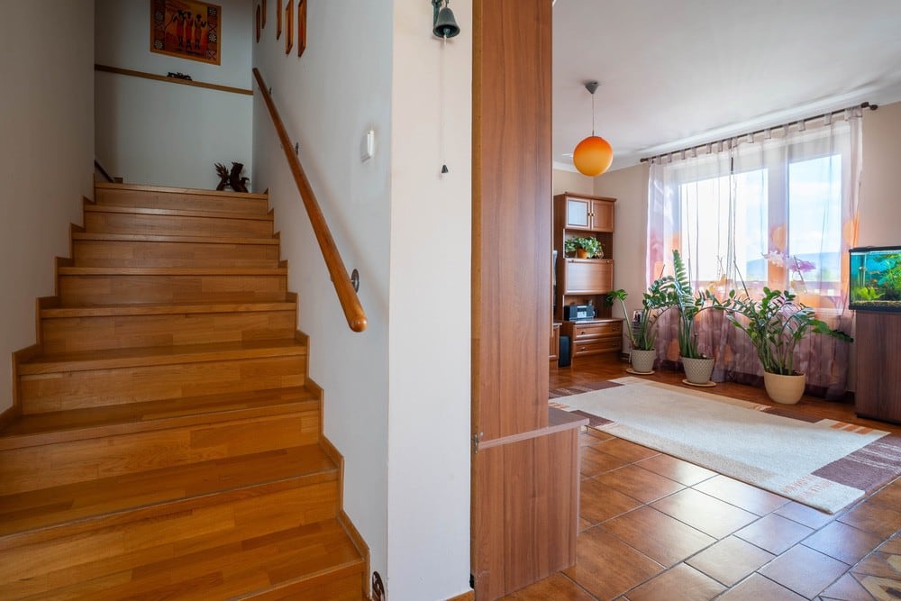 Vícegenerační rodinný dům 300 m² s garáží, zahradou a nerušeným výhledem na Ještěd