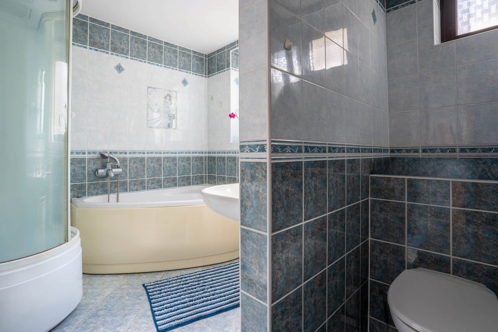 Vícegenerační rodinný dům 300 m² s garáží, zahradou a nerušeným výhledem na Ještěd