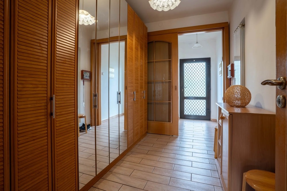 Vícegenerační rodinný dům 300 m² s garáží, zahradou a nerušeným výhledem na Ještěd
