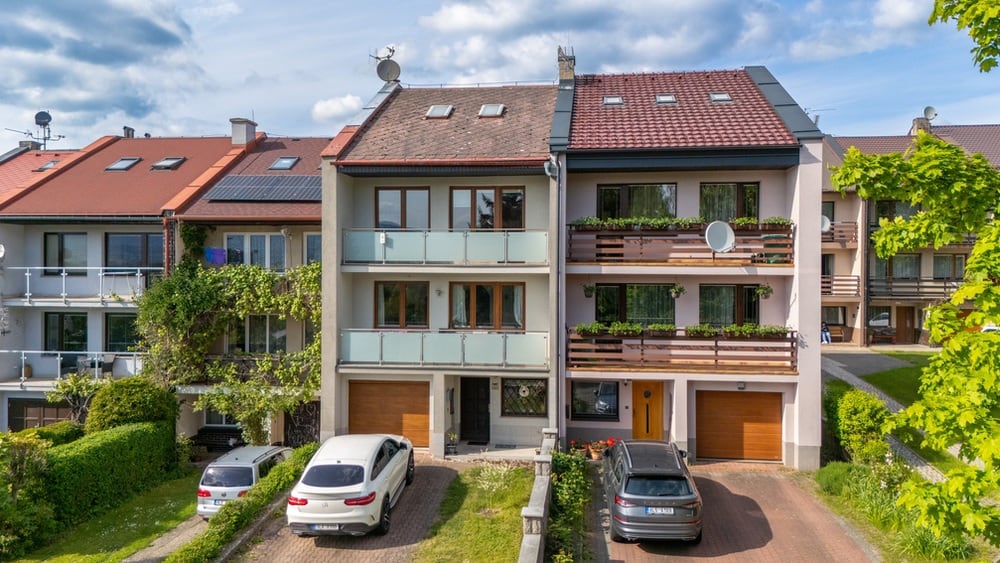 Řadový dům 6+1 se zahradou a výhledem na Ještěd, Liberec - Ruprechtice