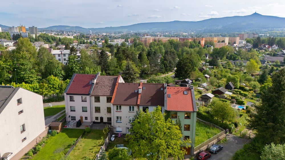 Řadový dům 6+1 se zahradou a výhledem na Ještěd, Liberec - Ruprechtice