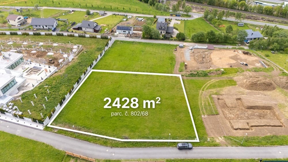 Nadstandardní stavební pozemek 2428 m² v Jeřmanicích