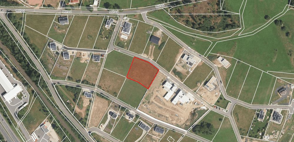 Nadstandardní stavební pozemek 2428 m² v Jeřmanicích