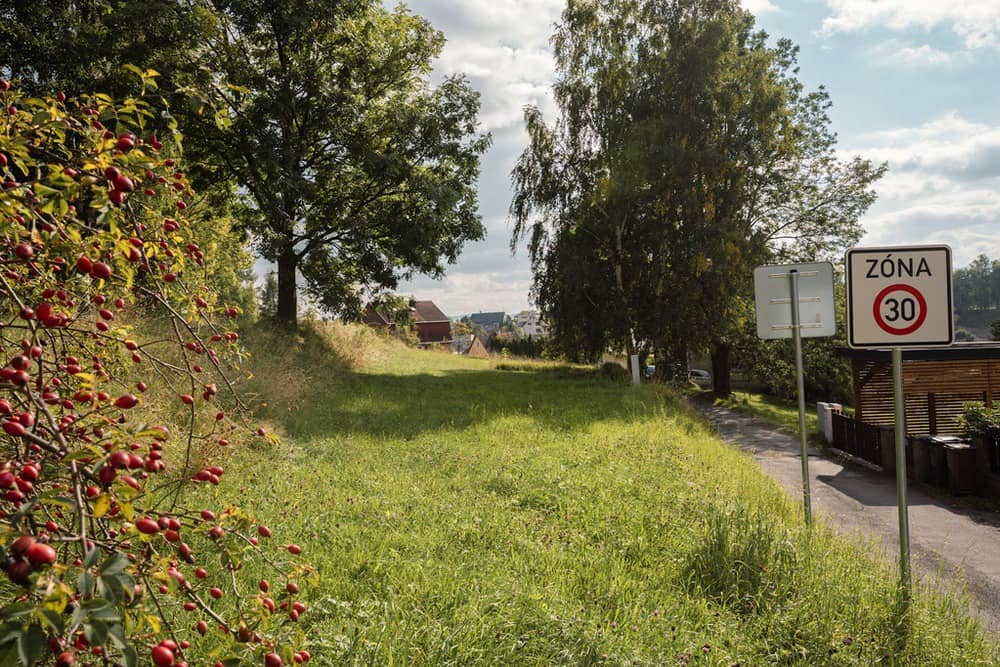 Stavební pozemek 935 m² v žádané liberecké lokalitě - Horská