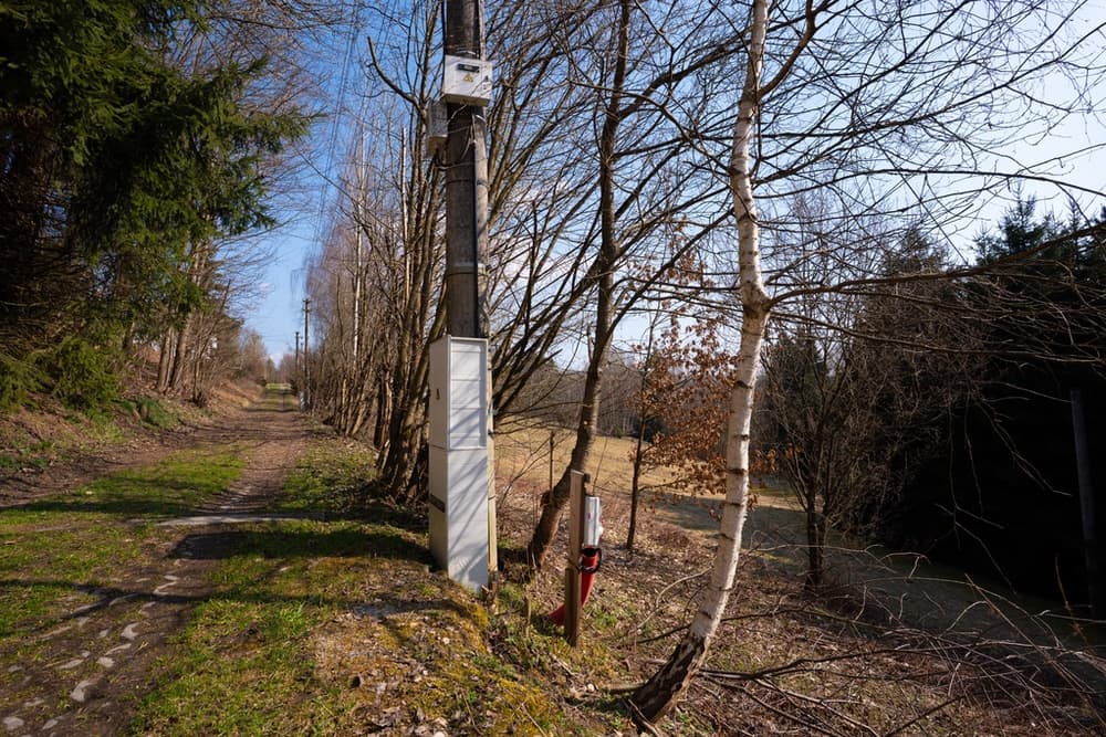 Stavební pozemek 1503 m² v naprostém obklopení přírodou